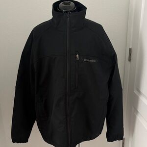 Columbia Black Lightweight Men’s Jacket with Chest Zip Pocket